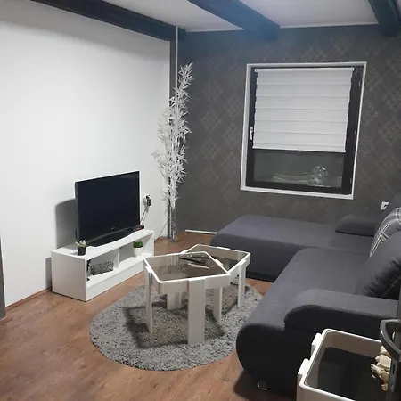 Apartment Sanika Sremska Kamenica