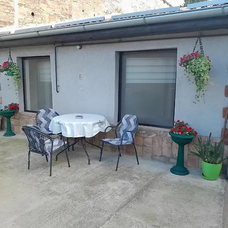 Sanika Apartment *